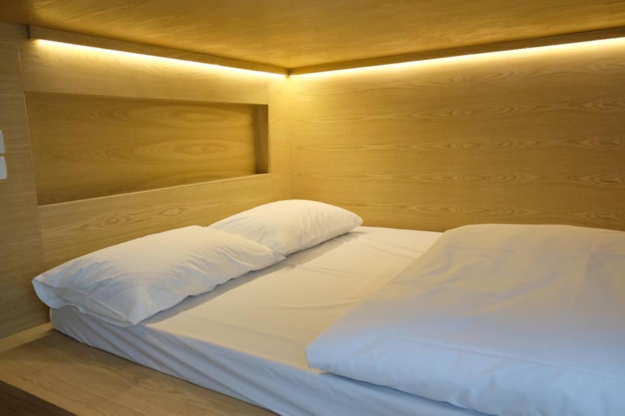 Single Room Private Bathroom