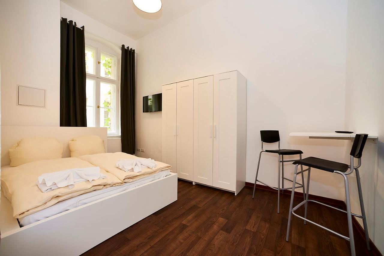 Double Room Private Bathroom