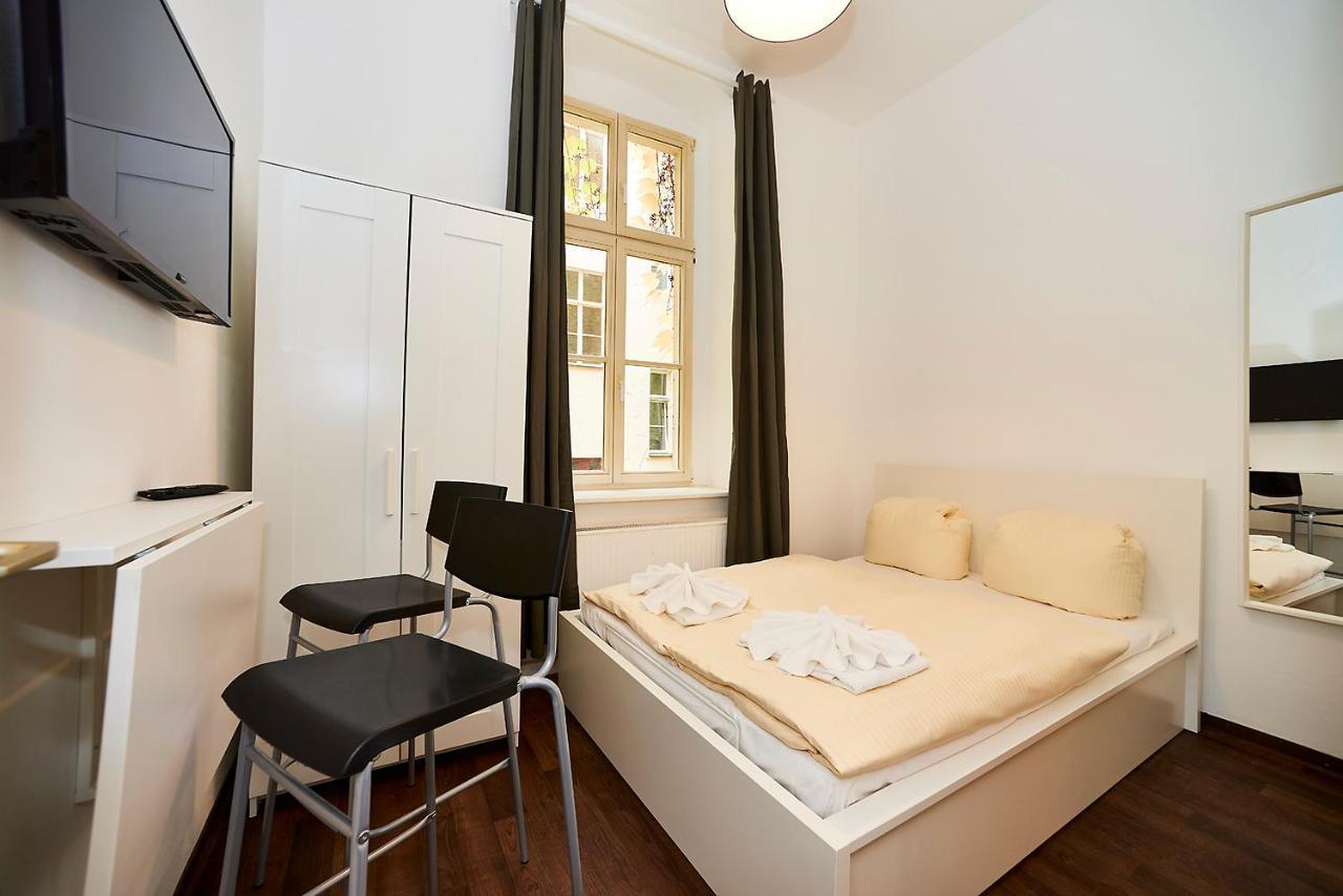 Double Room Private Bathroom