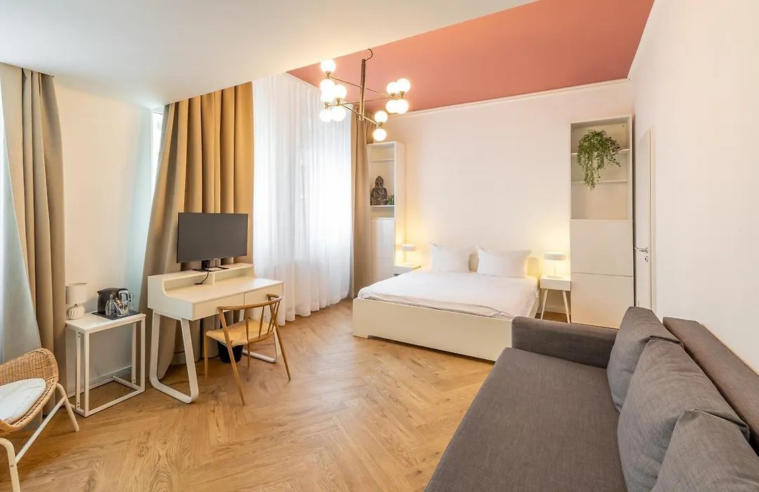 Midi Inn Parkhotel Mitte-1